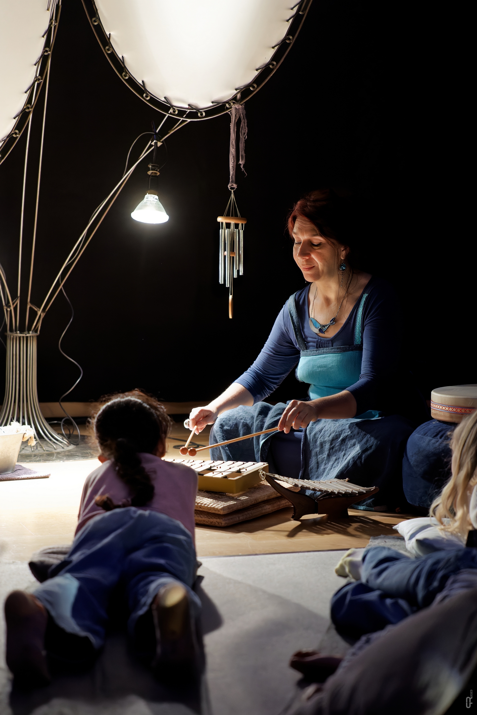 Virginie Guilluy dans son spectacle Fleuve. Photo de Philippe Rappeneau