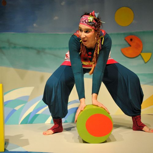 Virginie Guilluy dans le spectacle Tchipan