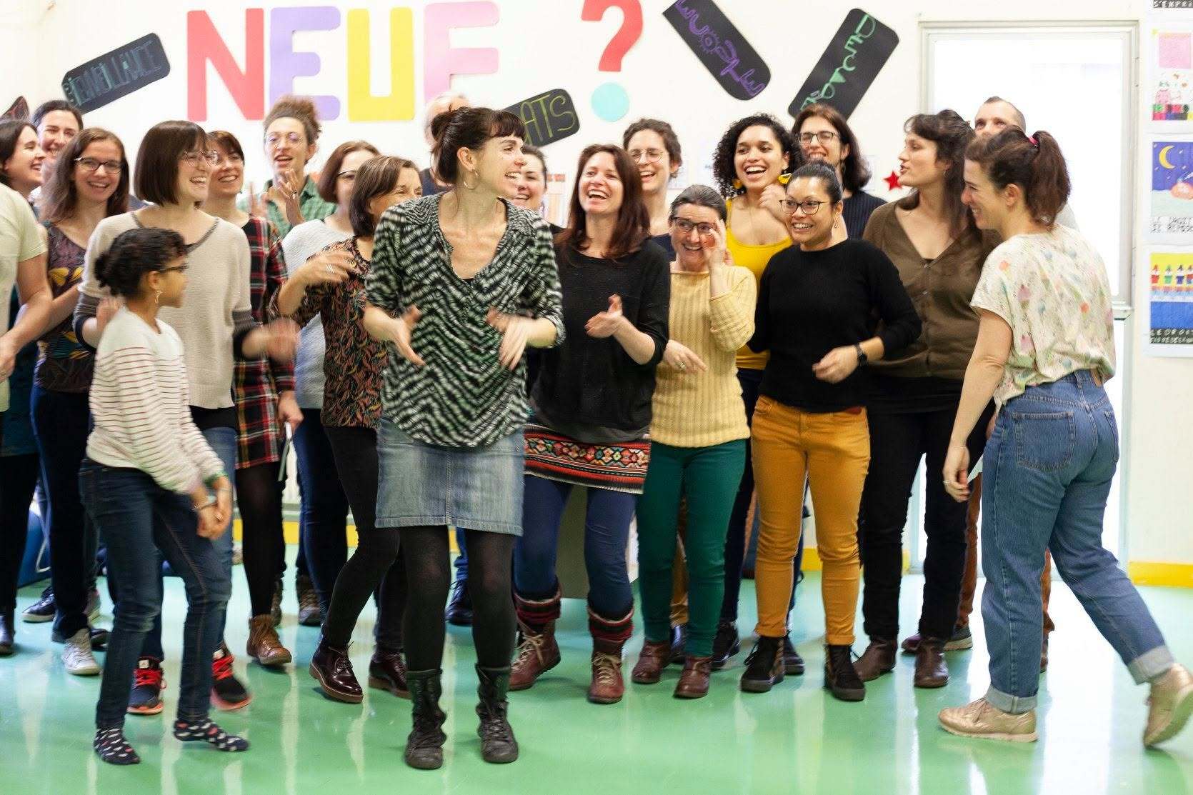 Hélène L'hours en circle song