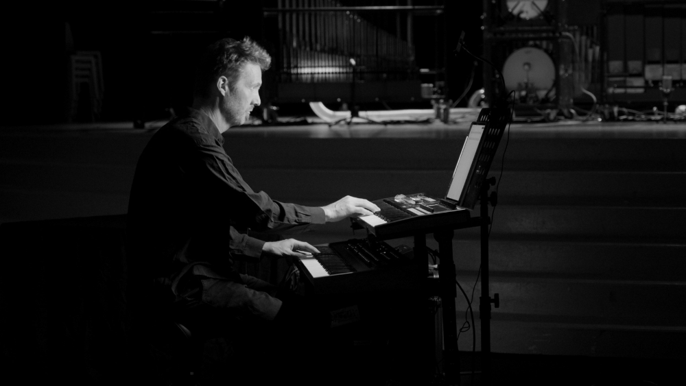 concert de Sam Verlen avec orgue et musique electro